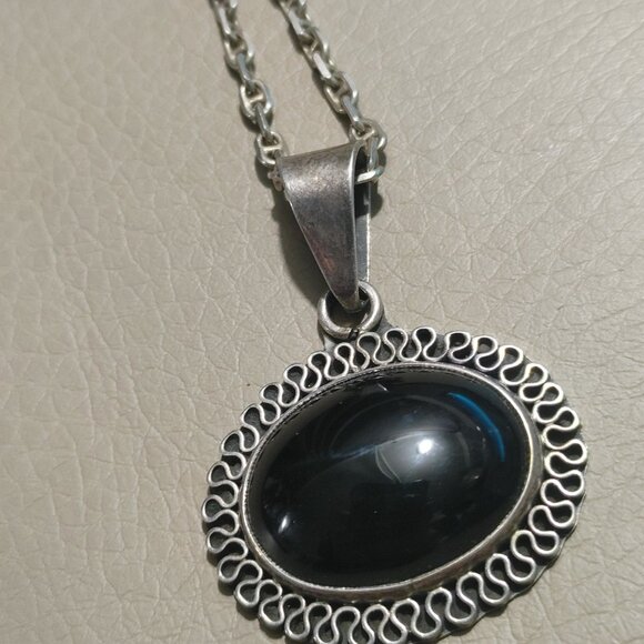 Vintage Taxco Sterling Silver 925 Pendant 18 Necklace Black Onyx Stone Filigree - Picture 8 of 10